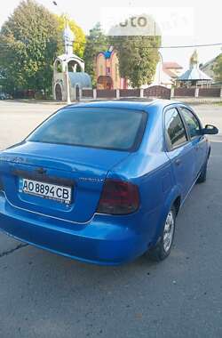 Седан Chevrolet Aveo 2005 в Ужгороді