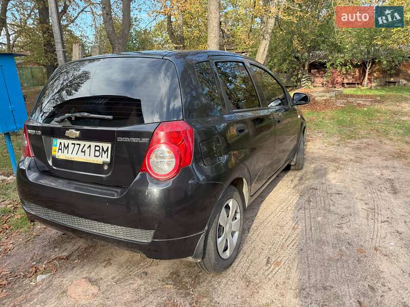 Хетчбек Chevrolet Aveo 2010 в Коростені