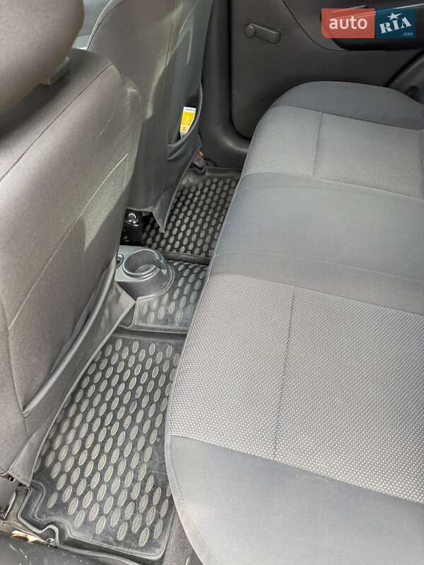 Хетчбек Chevrolet Aveo 2010 в Коростені