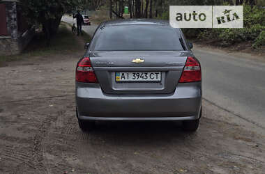 Седан Chevrolet Aveo 2011 в Києві