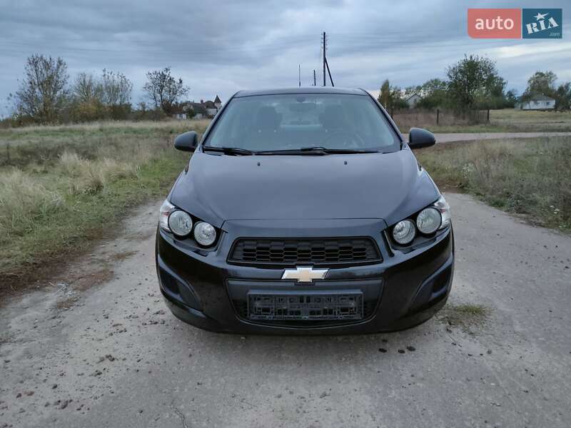 Седан Chevrolet Aveo 2012 в Чернигове