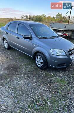 Седан Chevrolet Aveo 2007 в Новоселиці