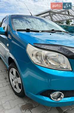 Хэтчбек Chevrolet Aveo 2008 в 