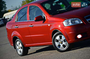 Седан Chevrolet Aveo 2009 в Днепре