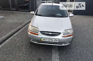 Седан Chevrolet Aveo 2005 в Тячеві