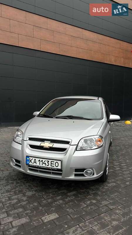 Седан Chevrolet Aveo 2008 в Смеле