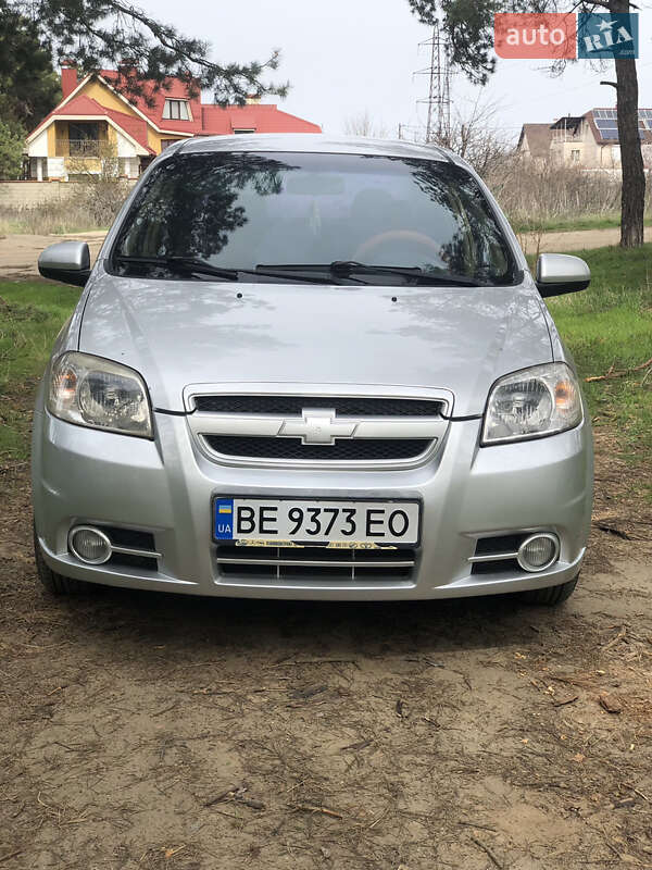 Седан Chevrolet Aveo 2008 в Миколаєві