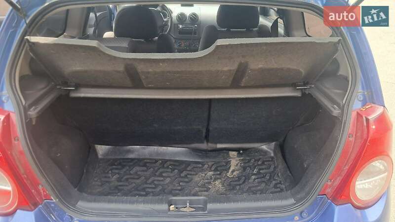 Хэтчбек Chevrolet Aveo 2008 в Киеве