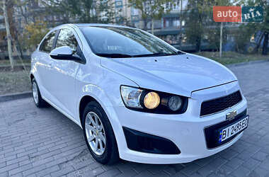 Седан Chevrolet Aveo 2014 в Кривому Розі