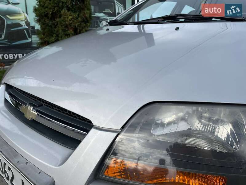 Хетчбек Chevrolet Aveo 2008 в Здолбуніві