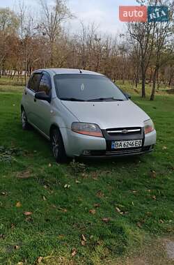 Хэтчбек Chevrolet Aveo 2006 в 