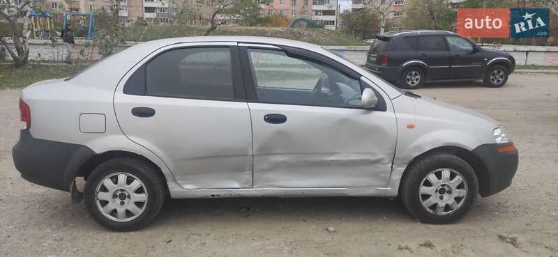 Седан Chevrolet Aveo 2005 в Запоріжжі