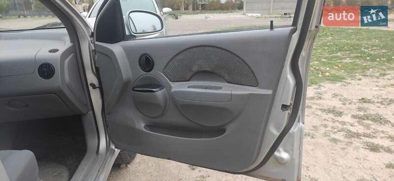 Седан Chevrolet Aveo 2005 в Запоріжжі