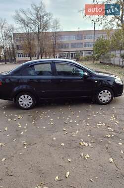 Седан Chevrolet Aveo 2006 в Кривом Роге