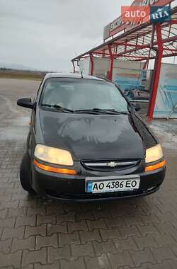 Седан Chevrolet Aveo 2005 в Тячеве