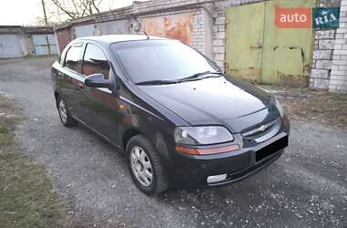 Седан Chevrolet Aveo 2005 в Днепре