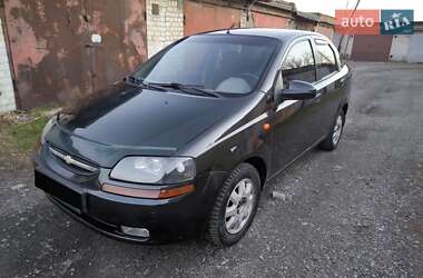 Седан Chevrolet Aveo 2005 в Днепре