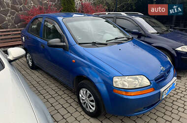 Седан Chevrolet Aveo 2003 в Иршаве