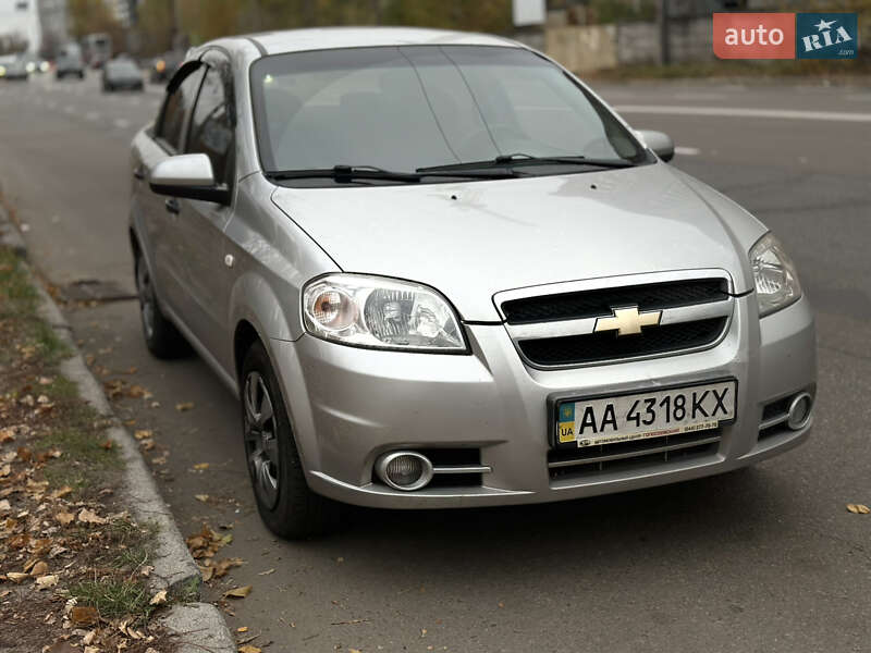 Седан Chevrolet Aveo 2011 в 