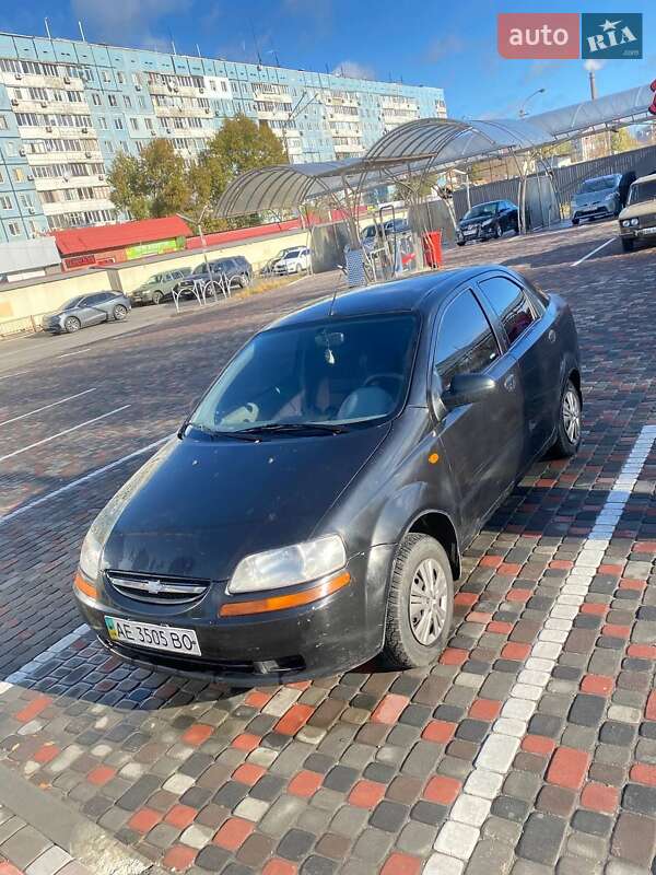 Седан Chevrolet Aveo 2005 в Днепре