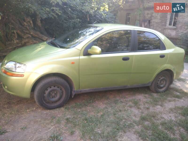 Седан Chevrolet Aveo 2005 в Кам'янському