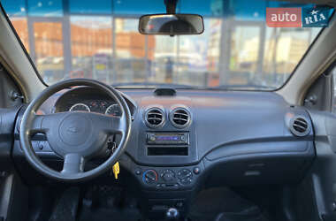 Седан Chevrolet Aveo 2008 в Киеве