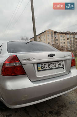 Седан Chevrolet Aveo 2008 в Жовкве