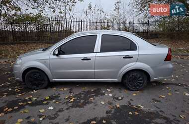 Седан Chevrolet Aveo 2006 в Умани