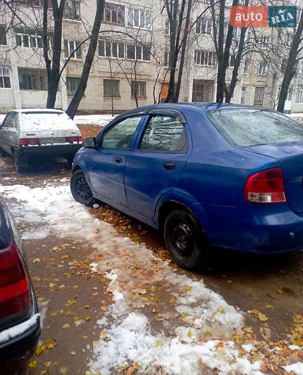 Седан Chevrolet Aveo 2005 в Чернигове
