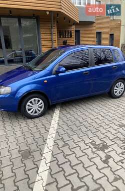 Хэтчбек Chevrolet Aveo 2005 в Черновцах