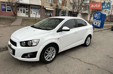 Седан Chevrolet Aveo 2012 в Києві