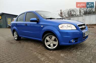 Седан Chevrolet Aveo 2008 в Ирпене