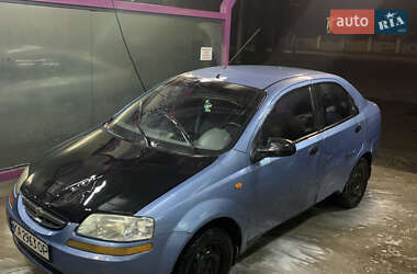 Седан Chevrolet Aveo 2004 в Києві