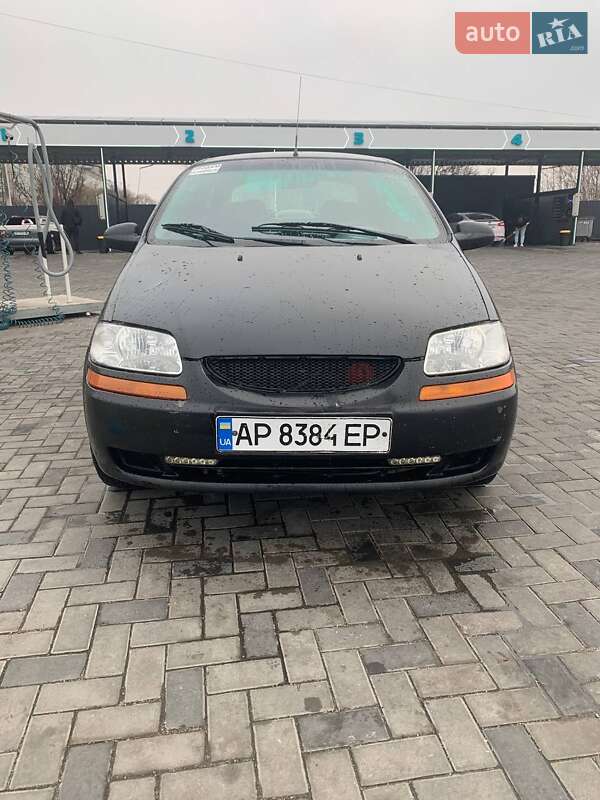 Седан Chevrolet Aveo 2004 в Запоріжжі