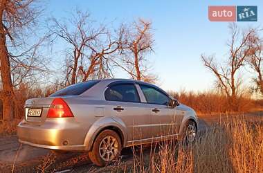 Седан Chevrolet Aveo 2007 в Кривом Роге