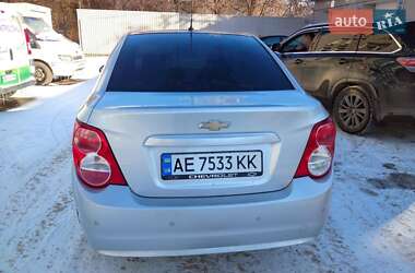 Седан Chevrolet Aveo 2012 в Кривому Розі