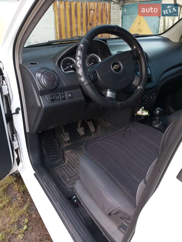 Хэтчбек Chevrolet Aveo 2008 в Житомире