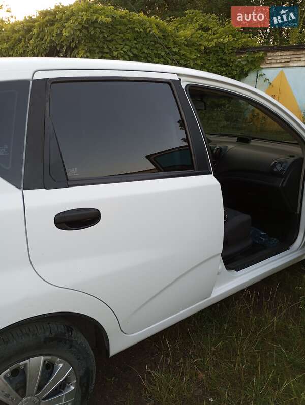 Хэтчбек Chevrolet Aveo 2008 в Житомире