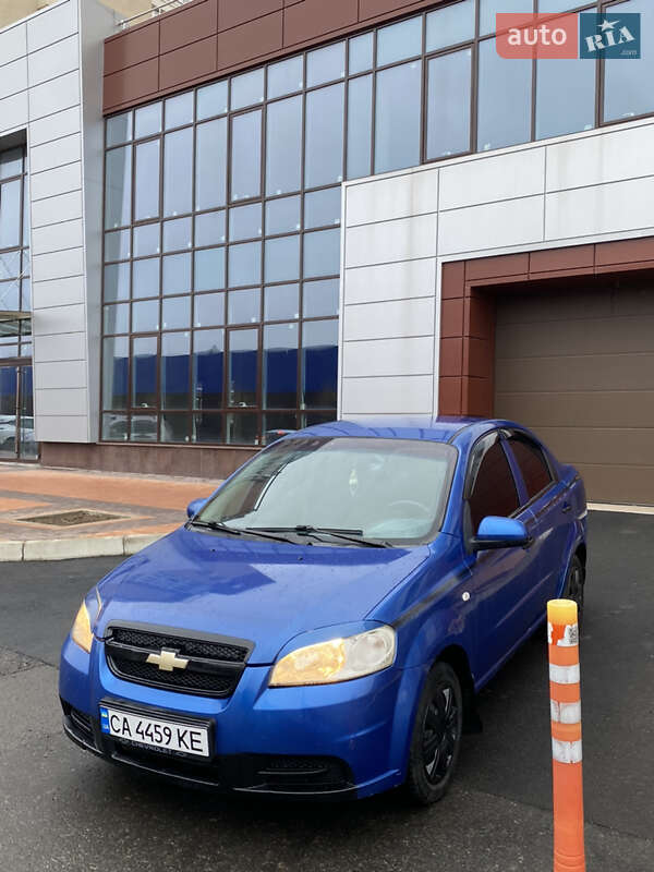 Седан Chevrolet Aveo 2006 в Умані