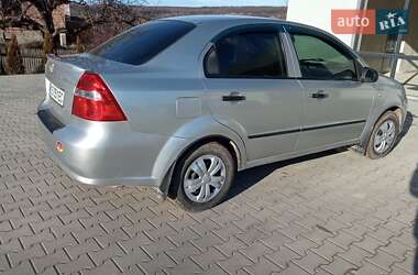 Седан Chevrolet Aveo 2006 в Чернівцях