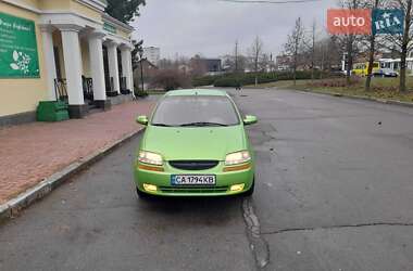 Седан Chevrolet Aveo 2005 в Умані