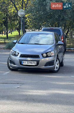 Хетчбек Chevrolet Aveo 2012 в 