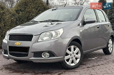 Хетчбек Chevrolet Aveo 2008 в Дніпрі