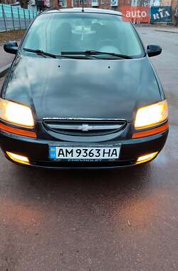 Седан Chevrolet Aveo 2005 в 