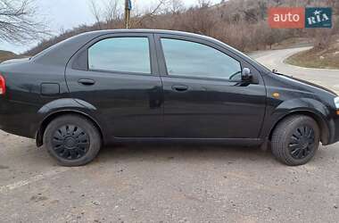 Седан Chevrolet Aveo 2005 в Кривому Розі