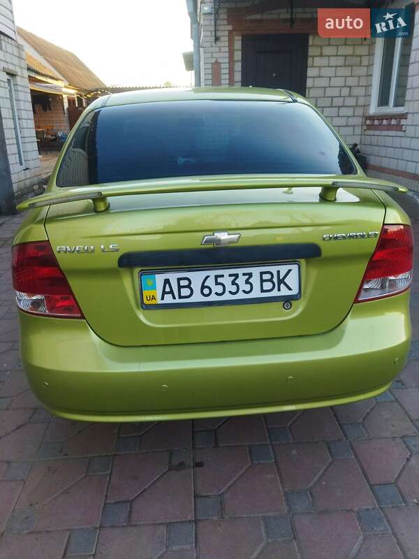 Седан Chevrolet Aveo 2004 в Брацлаве