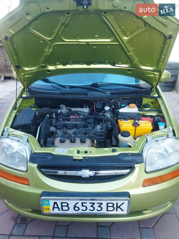 Седан Chevrolet Aveo 2004 в Брацлаве
