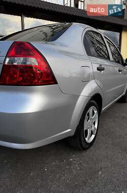 Седан Chevrolet Aveo 2007 в Николаеве