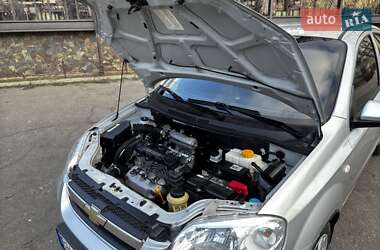 Седан Chevrolet Aveo 2007 в Николаеве