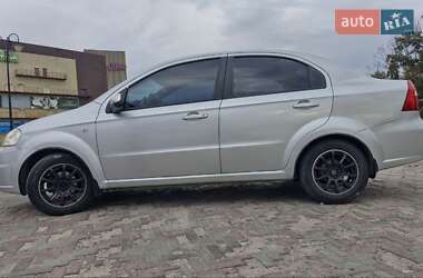 Седан Chevrolet Aveo 2008 в Сумах